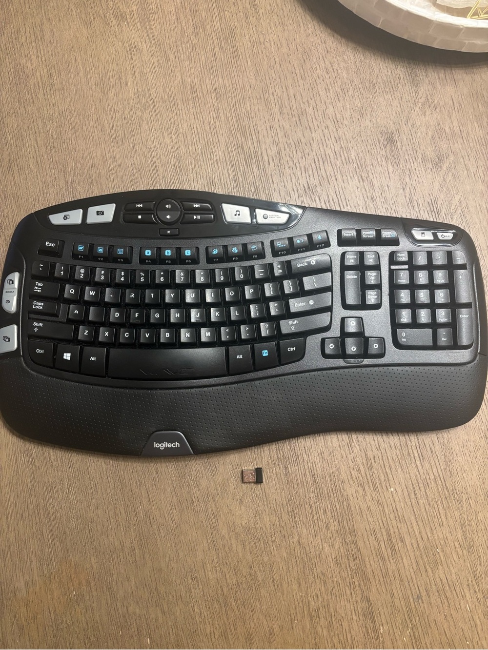 Logitech Ergonomic Wave Keyboard Dongle Working